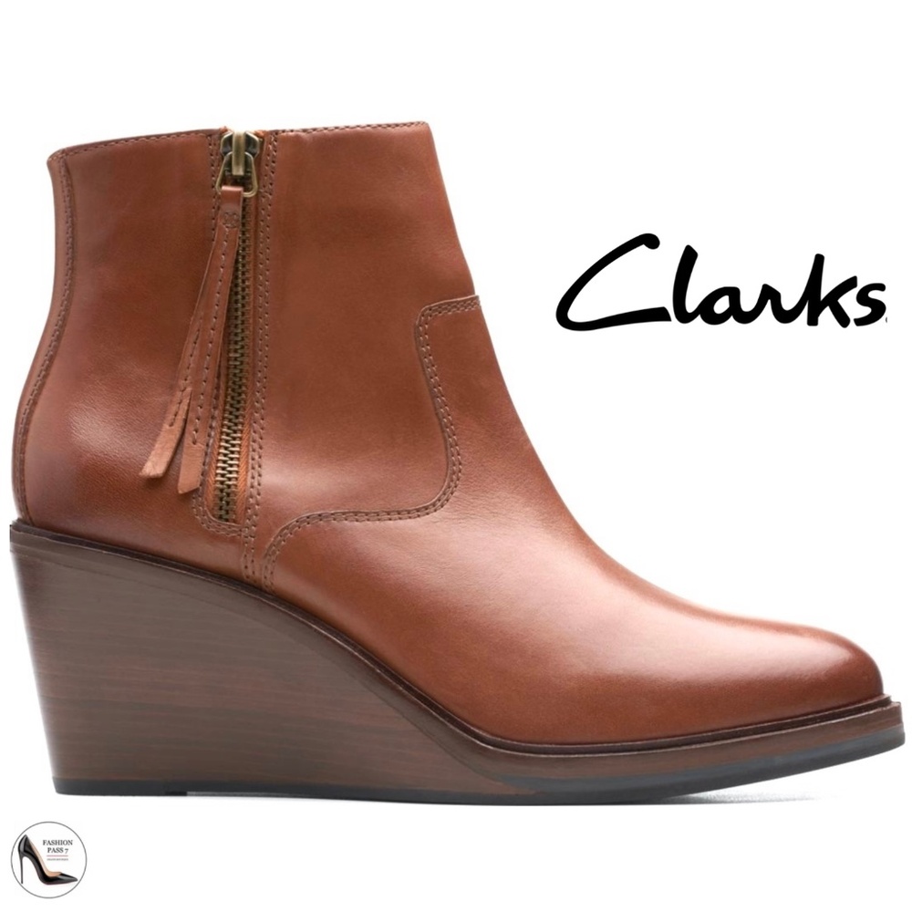 CLARKS CLARKSDALE 2 Dark Tan Leather Booties Double Zipper Wedge Ankle Boots 8.5